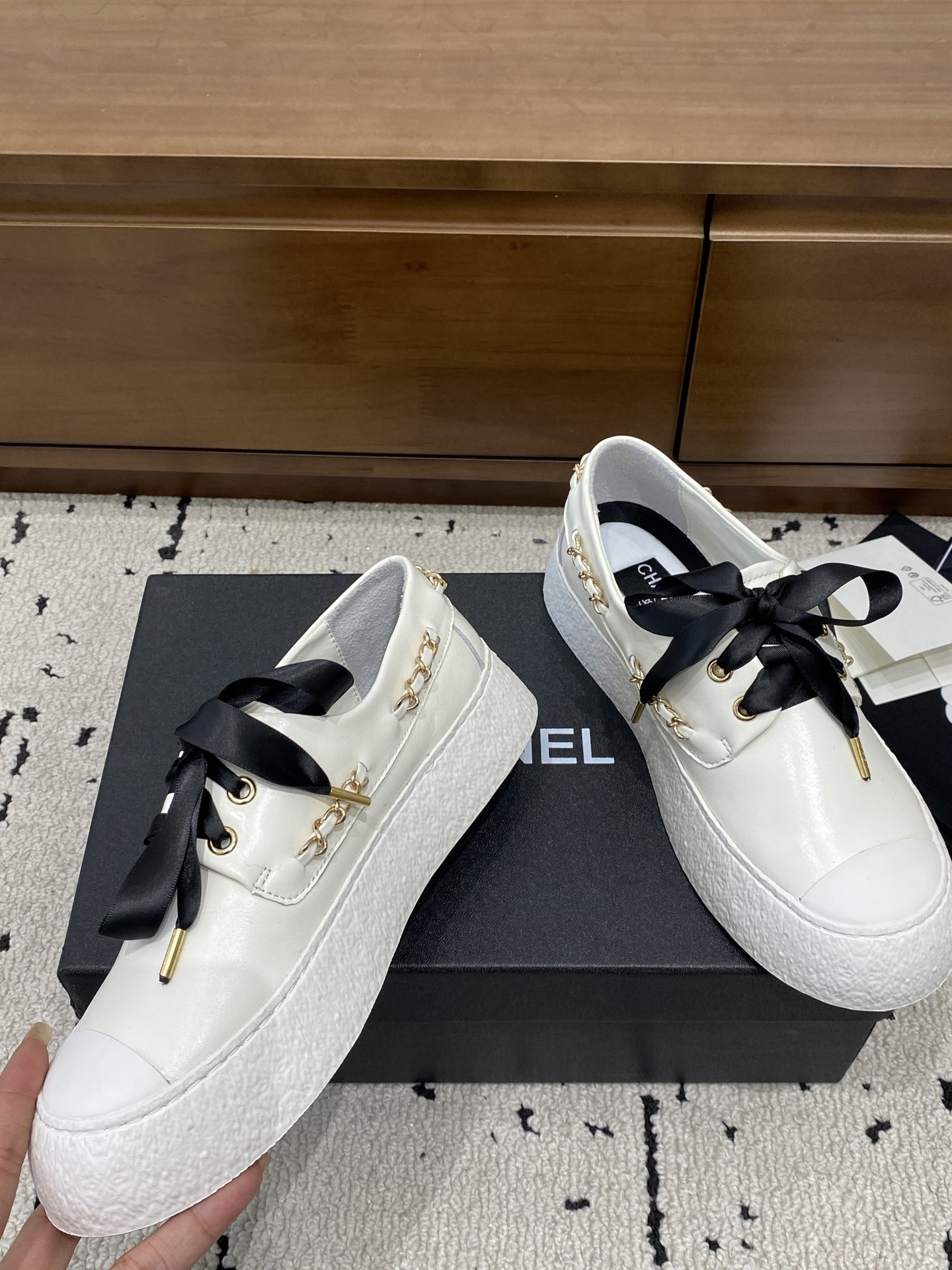 Women's high heels